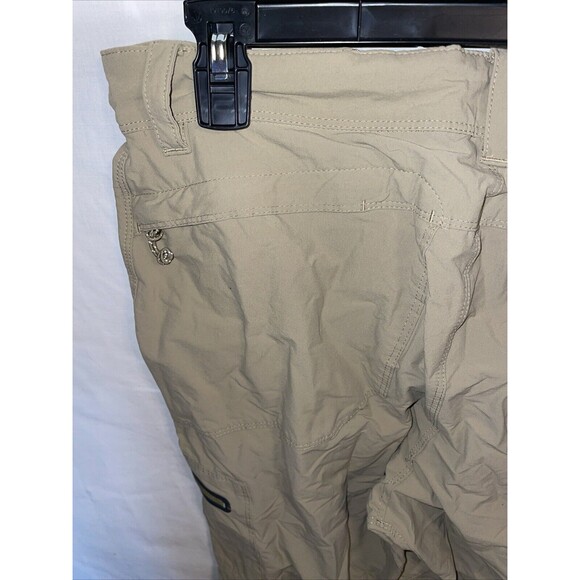 L.L Bean Men’s Cargo Hiking Pants Size 34 Khaki Athleisure Walking Zip Pocket - Picture 11 of 12
